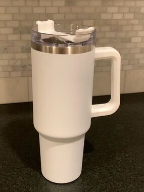 White 40oz Insulated Tumbler with Clear Straw, Handle & Adjustable Lid